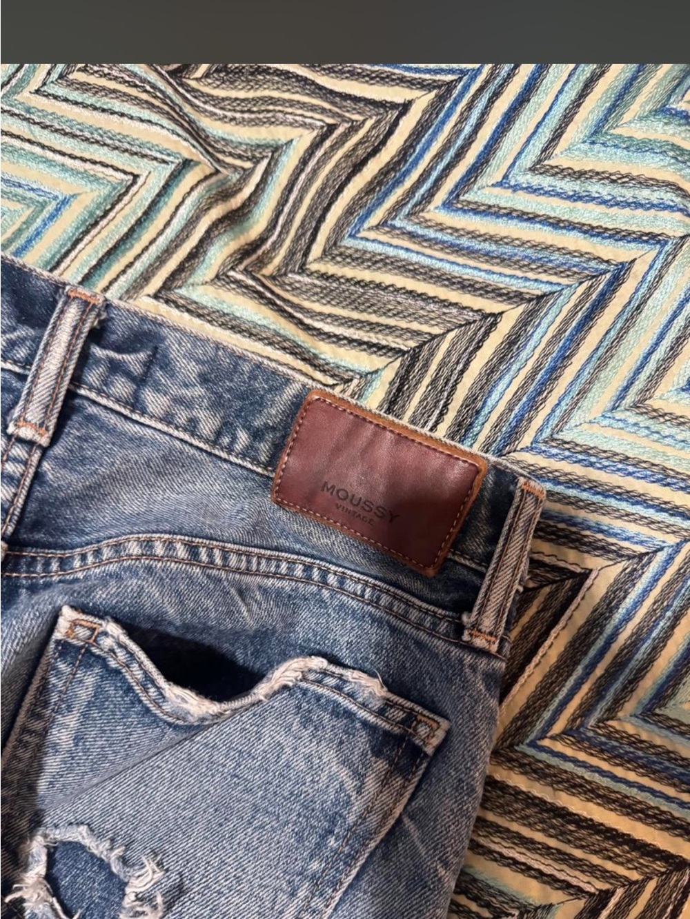Moussy Light Blue Distressed Boyfriend Jeans - Picture 5 of 6